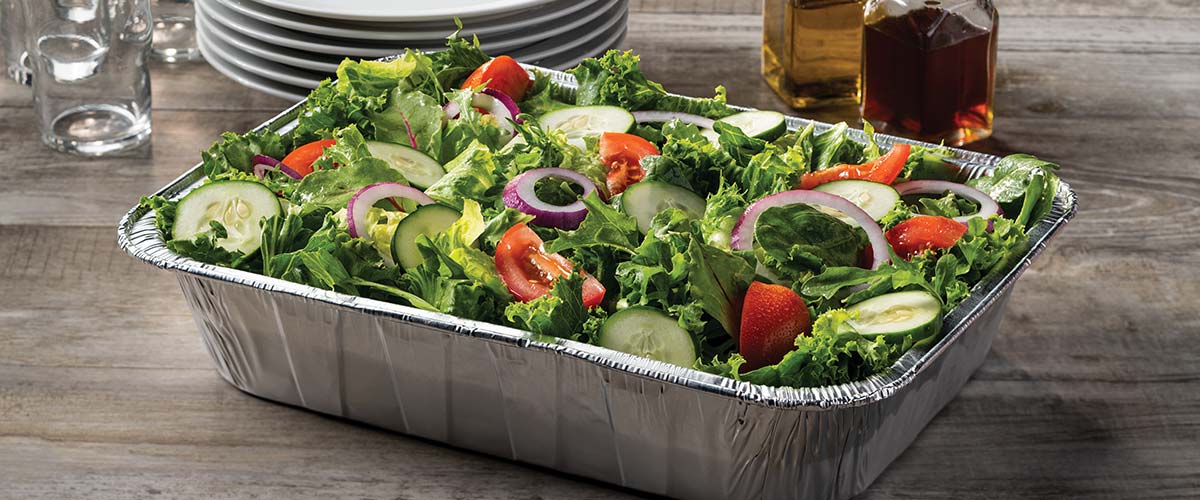 A house salad in a pan